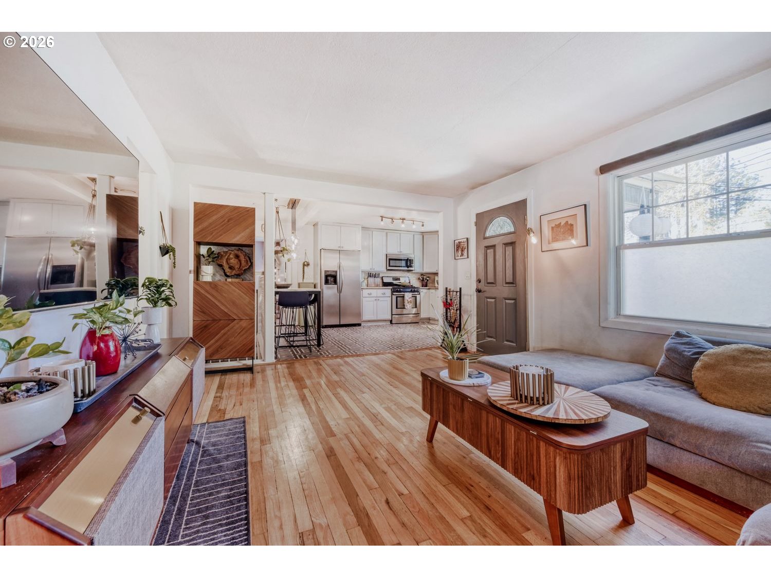 4667 Exeter Street West Linn, OR 97068 - Photo 6 of 31 Living Room