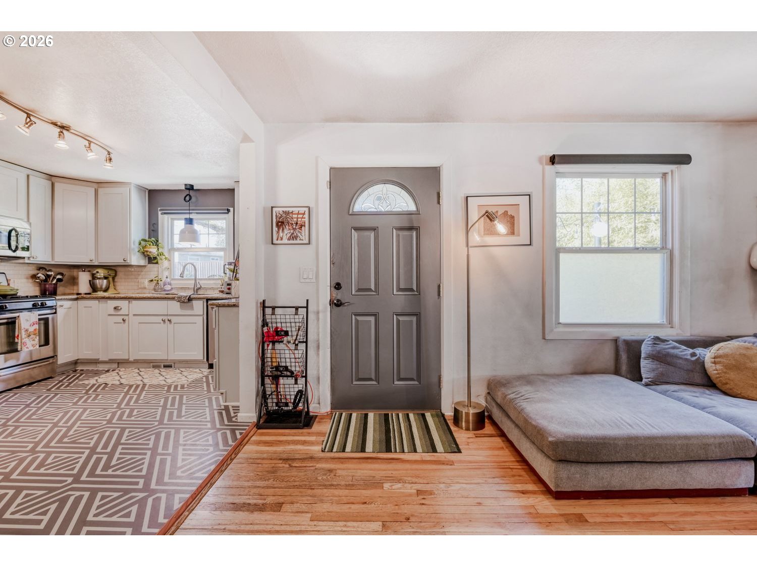4667 Exeter Street West Linn, OR 97068 - Photo 7 of 31 Entrance/Foyer