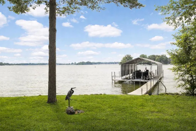 $2,795,000 | 3890 Sunset Drive, Spring Park, MN 55384