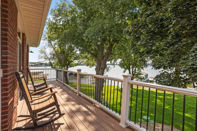 $2,795,000 | 3890 Sunset Drive, Spring Park, MN 55384