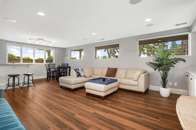 $2,795,000 | 3890 Sunset Drive, Spring Park, MN 55384