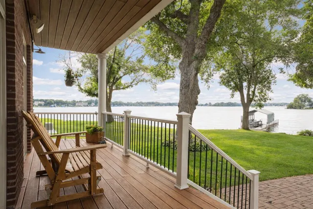 $2,795,000 | 3890 Sunset Drive, Spring Park, MN 55384