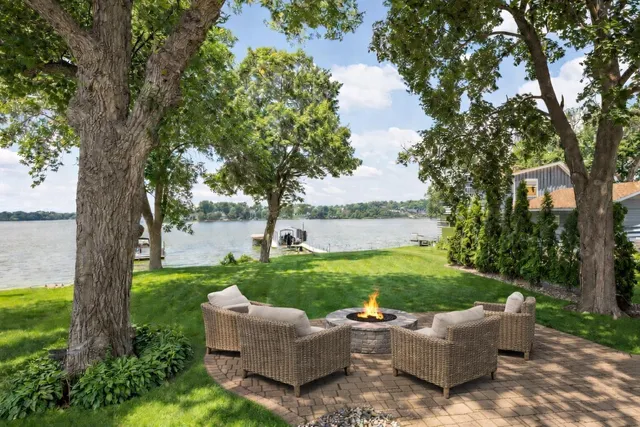 $2,795,000 | 3890 Sunset Drive, Spring Park, MN 55384