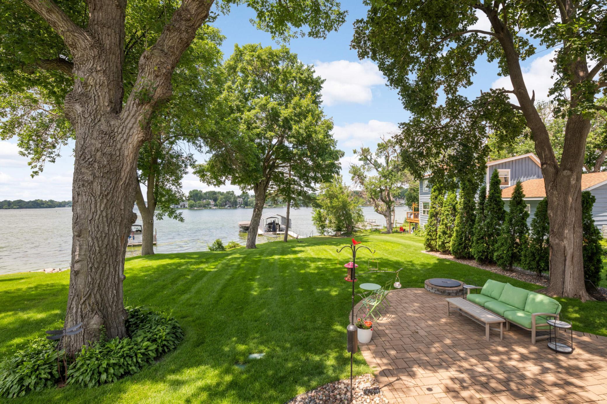 3890 Sunset Drive Spring Park, MN 55384 - Photo 4 of 37