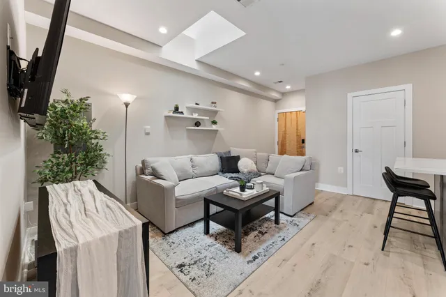 $2,000 | 818 Kennedy Street Northwest, Unit 9, Washington, DC 20011