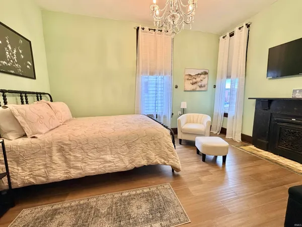 $319,900 | 23 Washington Avenue, Evansville, IN 47713