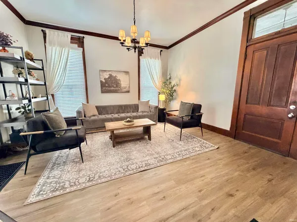 $319,900 | 23 Washington Avenue, Evansville, IN 47713