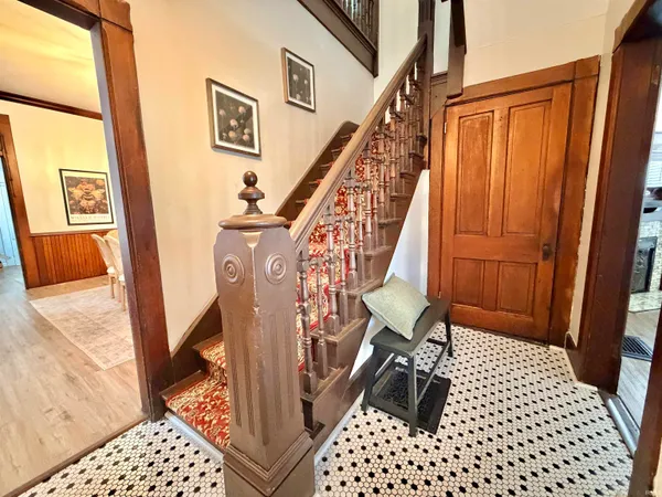 $319,900 | 23 Washington Avenue, Evansville, IN 47713