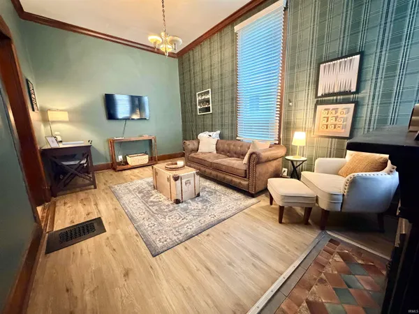 $319,900 | 23 Washington Avenue, Evansville, IN 47713