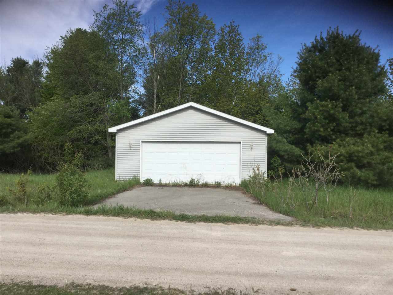 4025 East Whitehill Road Cedar, MI 49621 - Photo 3 of 32 1832521-2.JPG