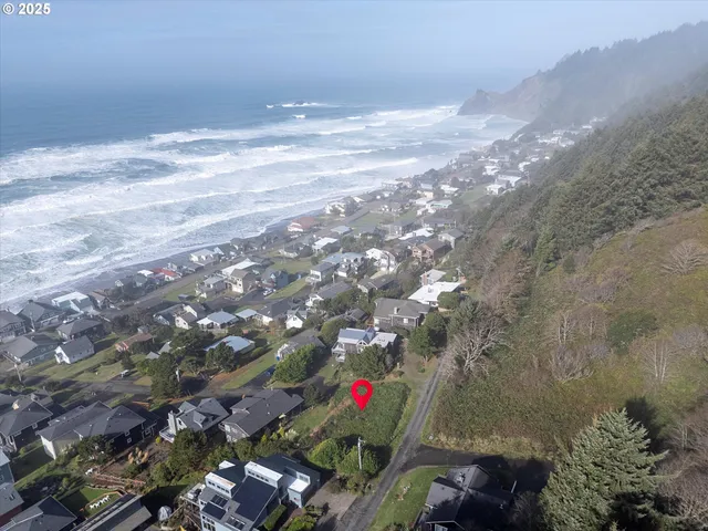 $289,000 | 6900 Northeast Neptune Drive, Lincoln City, OR 97367