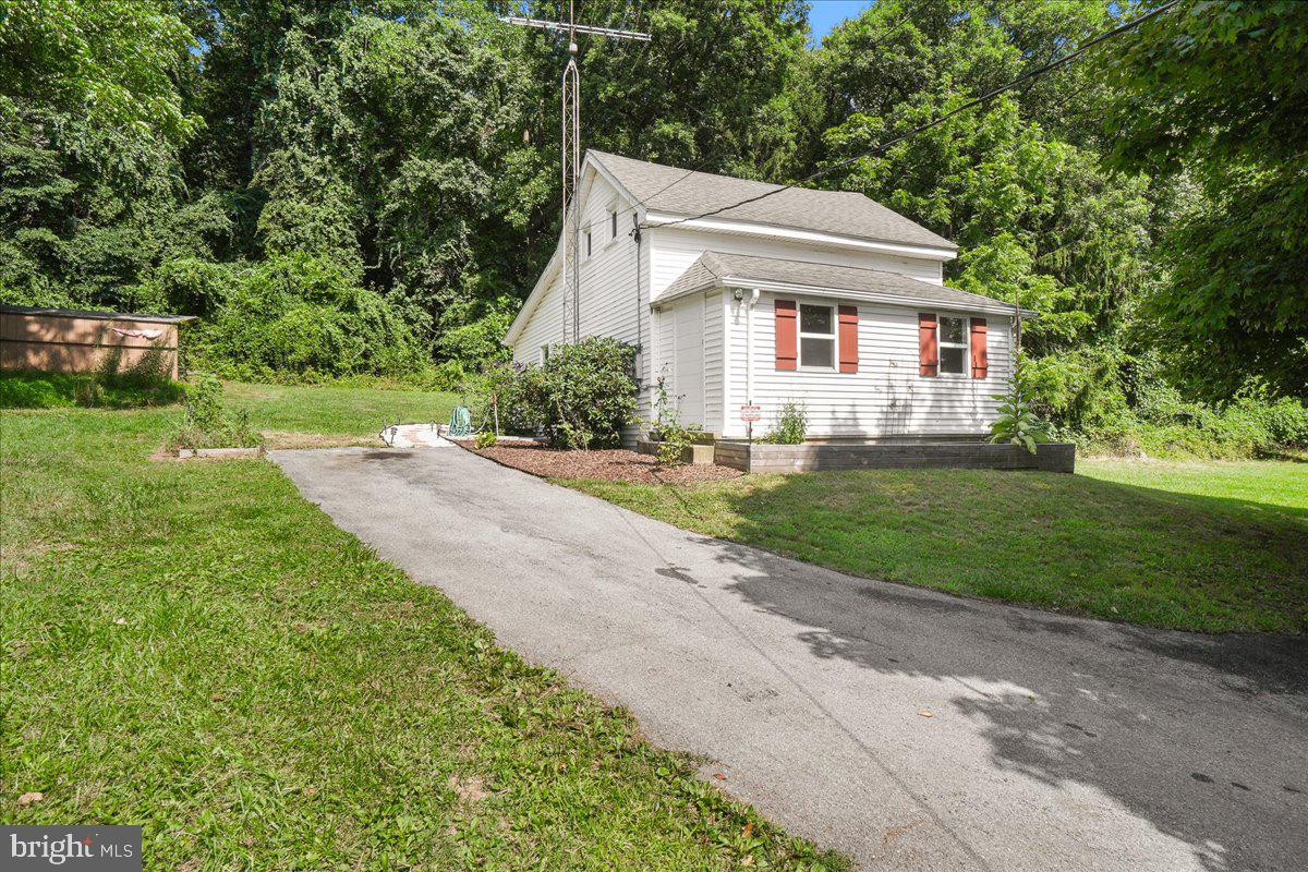 14008 Brown Road Smithsburg, MD 21783 - Photo 1 of 30 Front exterior