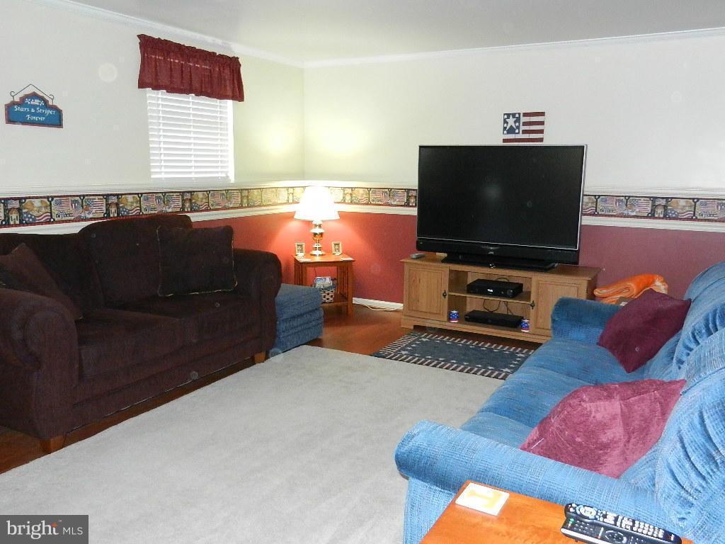 10337 Abbott Road Manassas, VA 20110 - Photo 20 of 30 Family Room