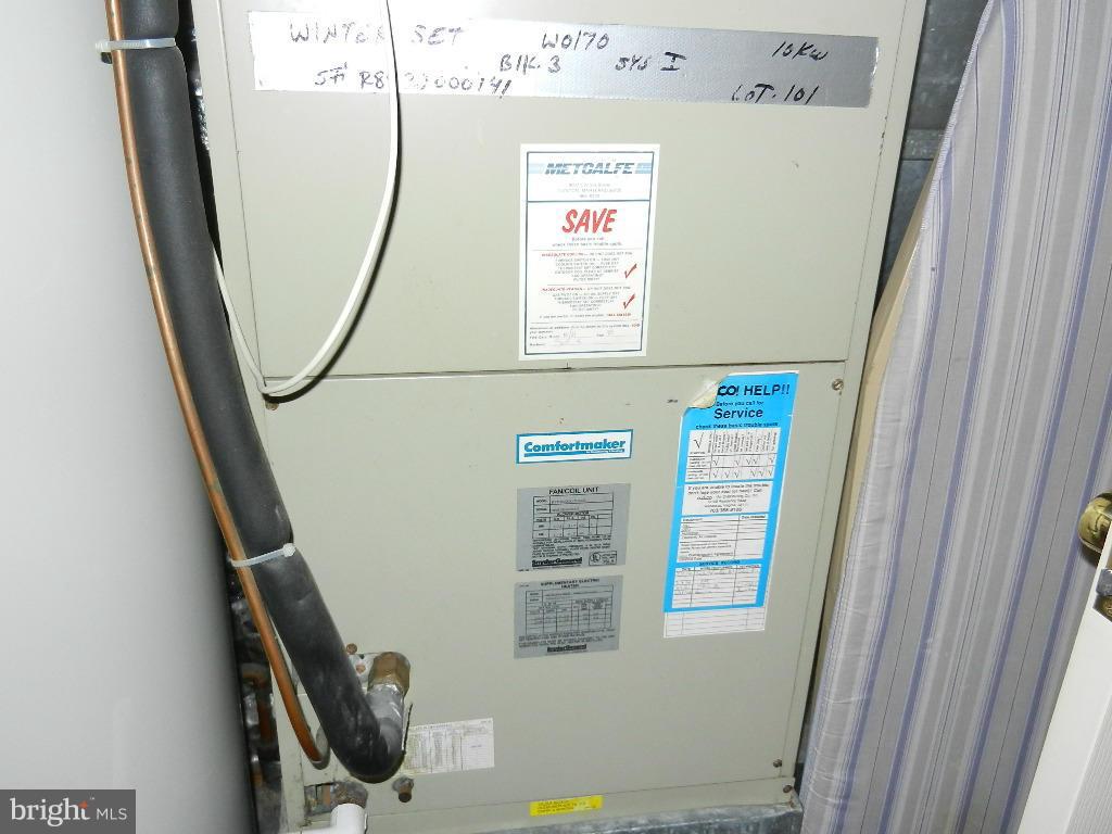 10337 Abbott Road Manassas, VA 20110 - Photo 29 of 30 Heat Pump and Air Conditioner.