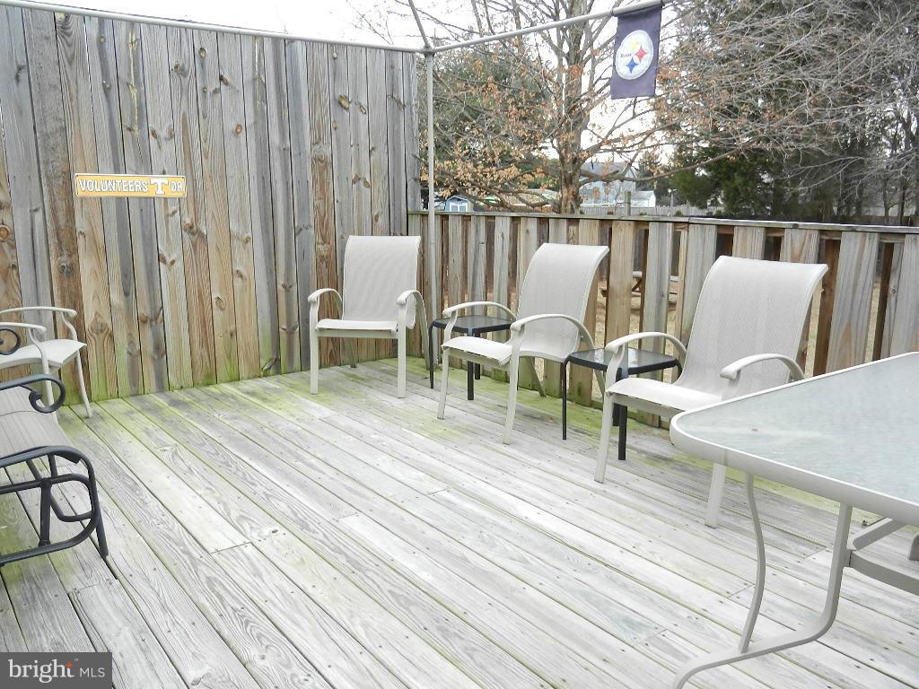 10337 Abbott Road Manassas, VA 20110 - Photo 7 of 30 Large private deck.