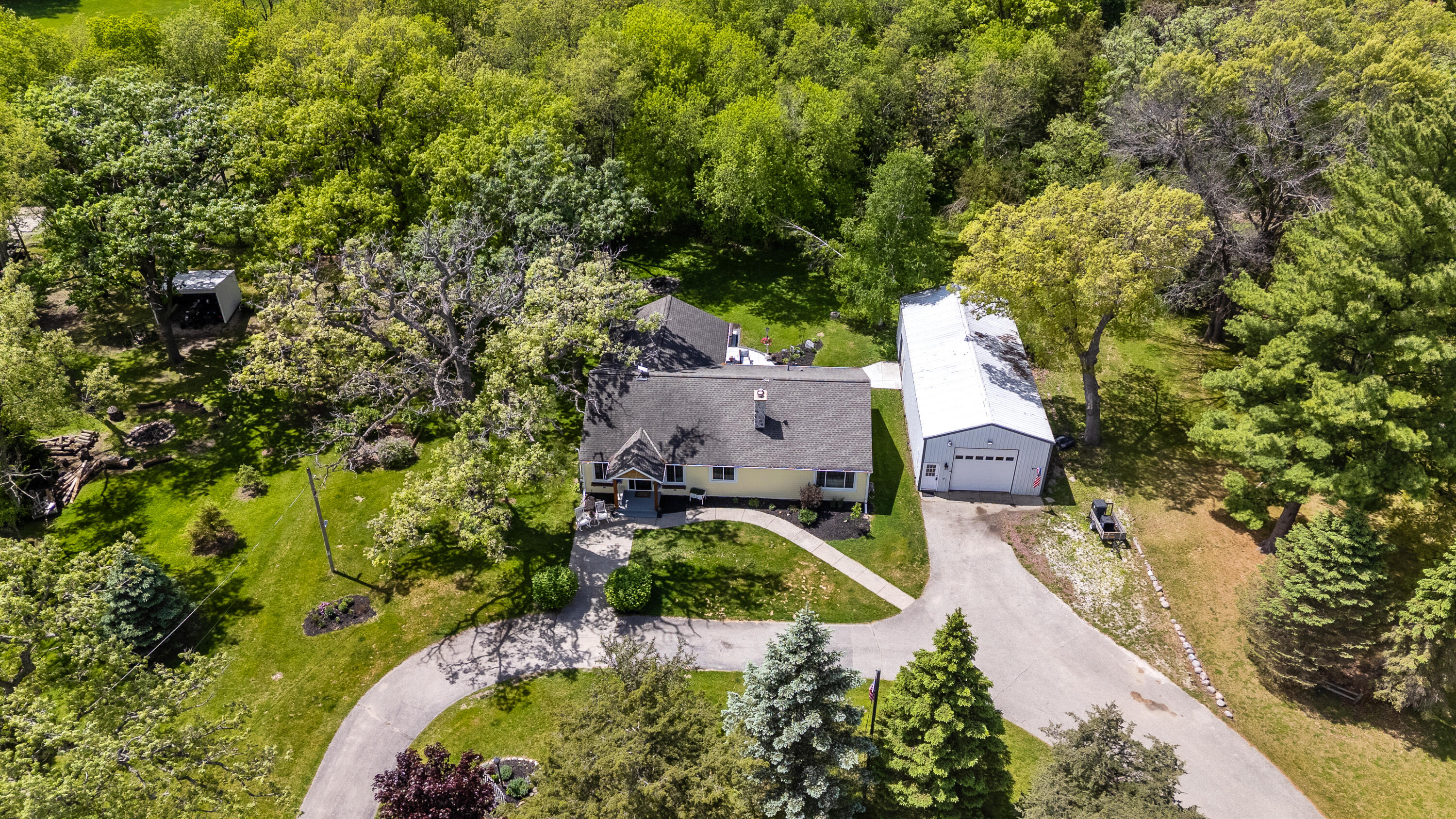 W377S5229 East Pretty Lake Road Ottawa, WI 53118 - Photo 6 of 68 Almost an Acre & Oversized Garage!