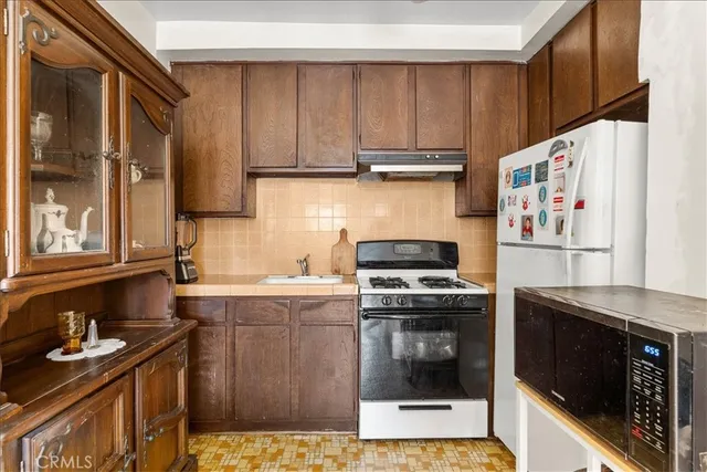 $799,000 | 3883 Filion Street, Los Angeles, CA 90065