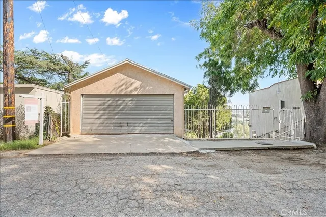 $799,000 | 3883 Filion Street, Los Angeles, CA 90065