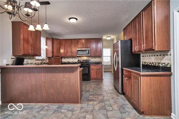 $3,200 | 11080 McDowell Drive, Fishers, IN 46038