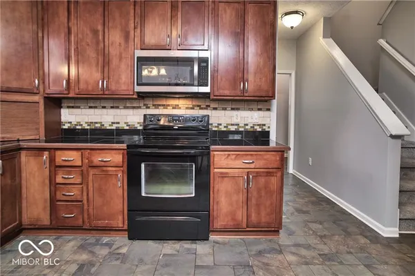 $3,200 | 11080 McDowell Drive, Fishers, IN 46038