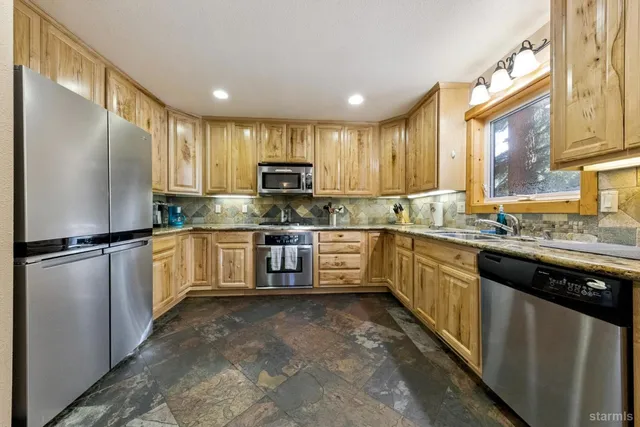 $1,088,000 | 1721 Nadowa Street, South Lake Tahoe, CA 96150