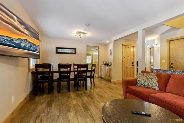 $1,088,000 | 1721 Nadowa Street, South Lake Tahoe, CA 96150