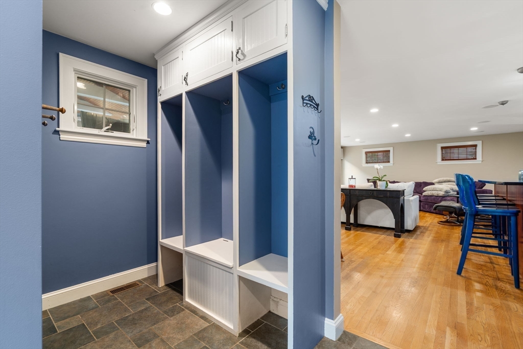 42 Sheridan Road Wellesley, MA 02481 - Photo 13 of 35 Gallery Image 13