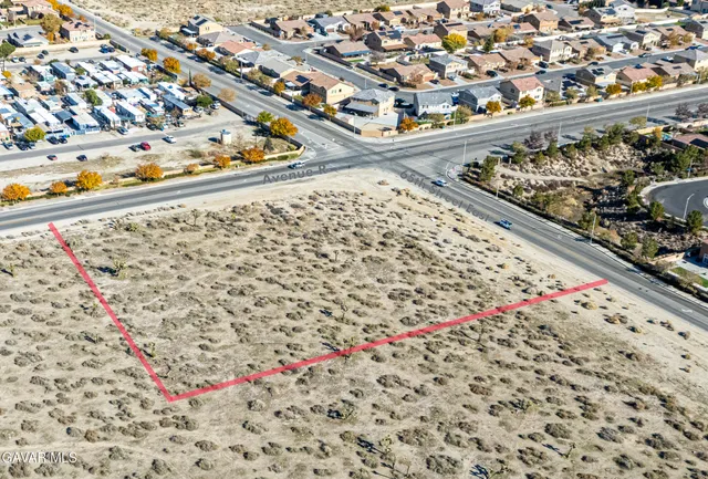 $225,000 | Cor Avenue, Palmdale, CA 93552