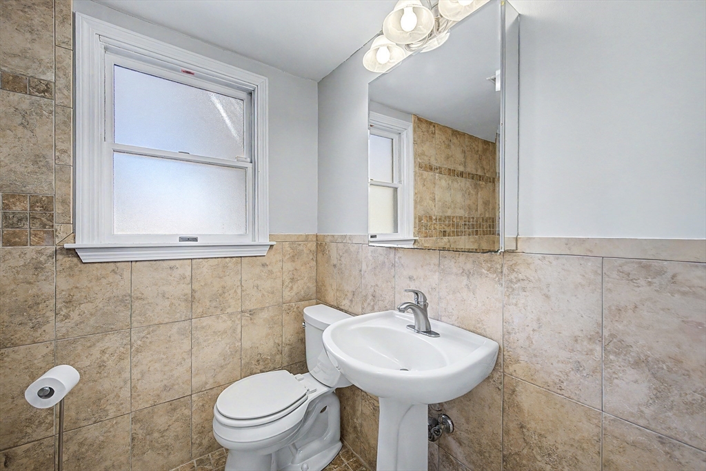 1 Phyllis Road Foxboro, MA 02035 - Photo 14 of 36
