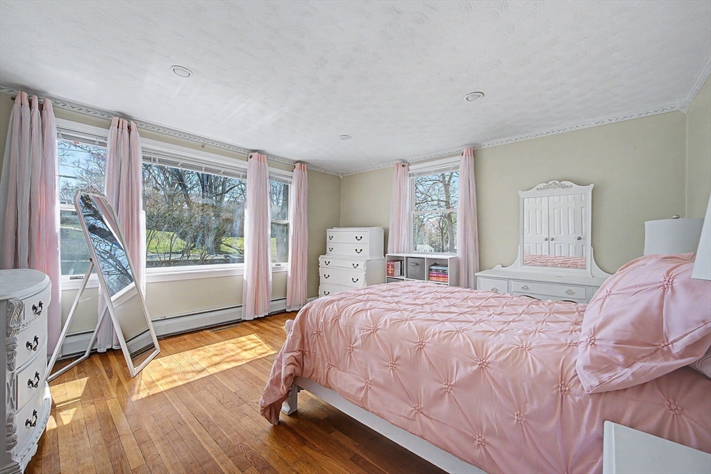 1 Phyllis Road Foxboro, MA 02035 - Photo 16 of 36
