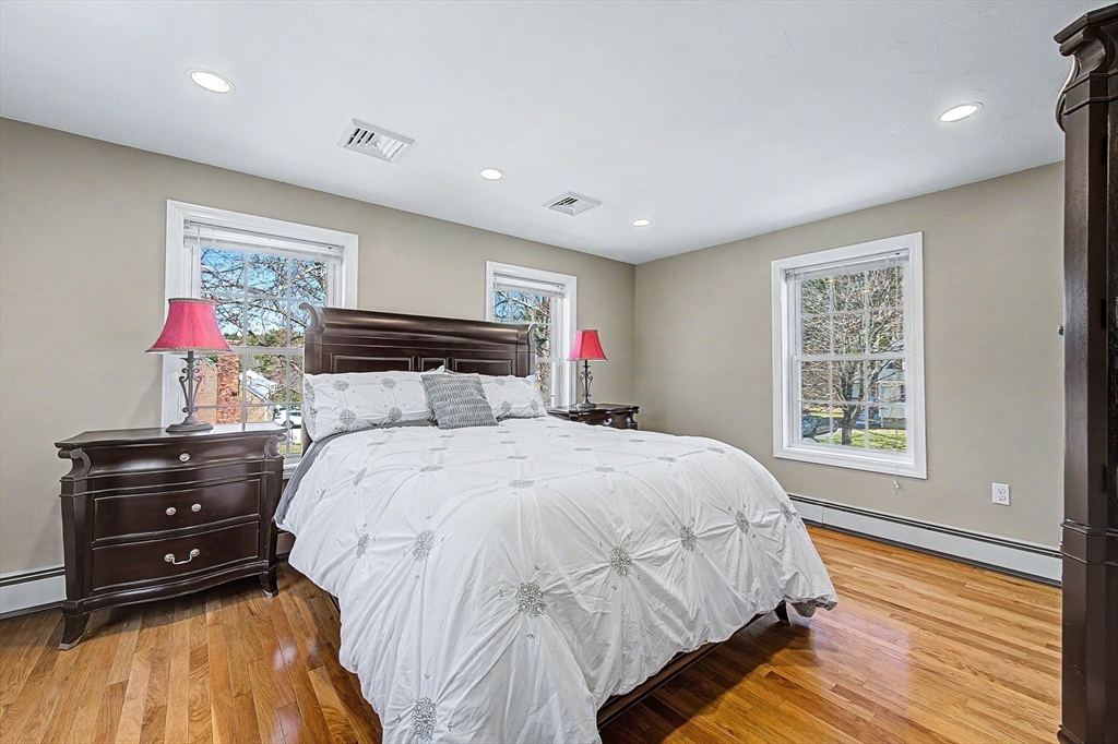 1 Phyllis Road Foxboro, MA 02035 - Photo 19 of 36