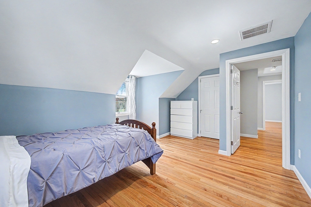 1 Phyllis Road Foxboro, MA 02035 - Photo 23 of 36