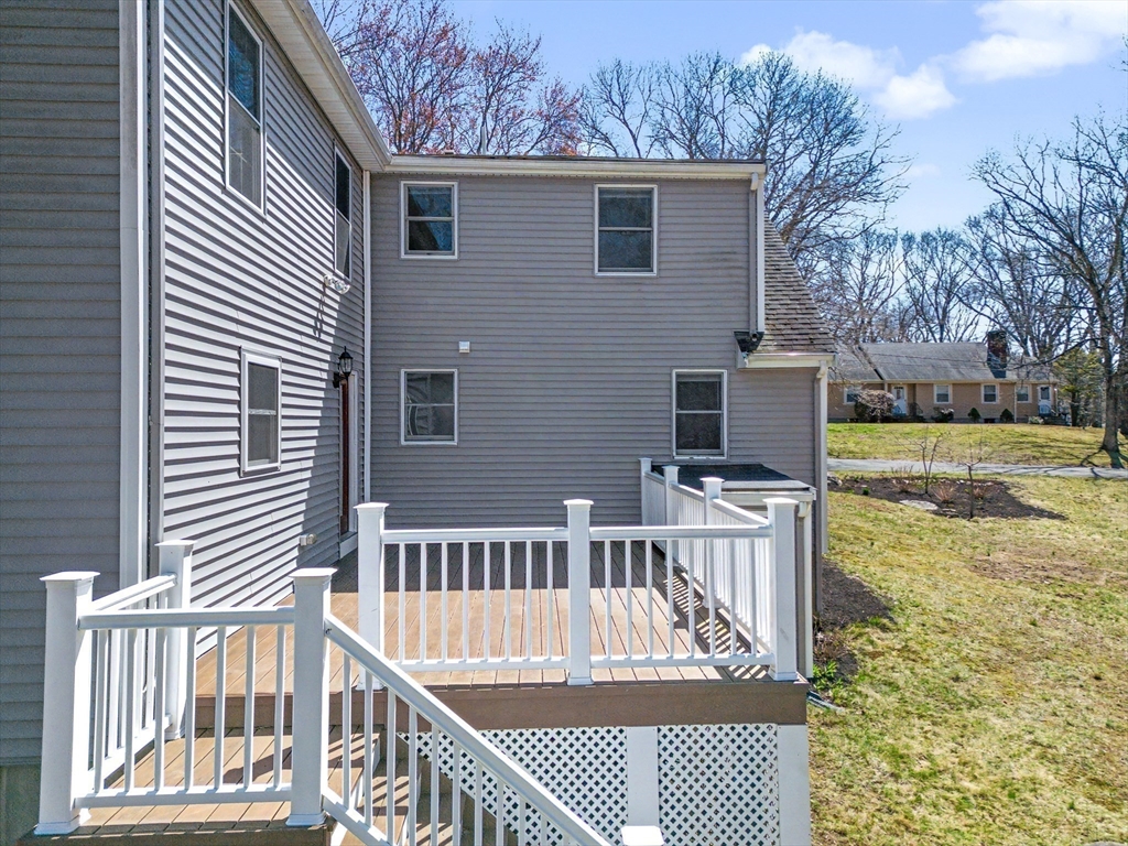 1 Phyllis Road Foxboro, MA 02035 - Photo 31 of 36