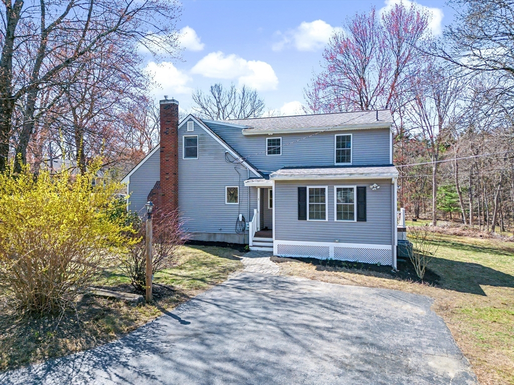 1 Phyllis Road Foxboro, MA 02035 - Photo 32 of 36