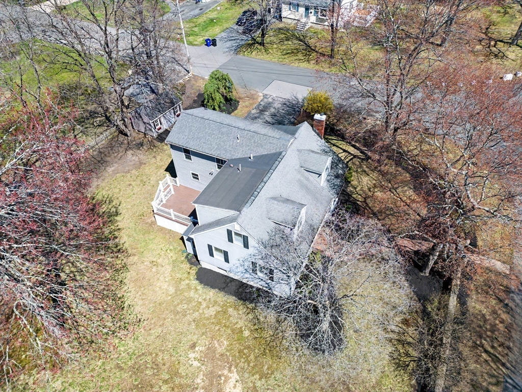 1 Phyllis Road Foxboro, MA 02035 - Photo 4 of 36