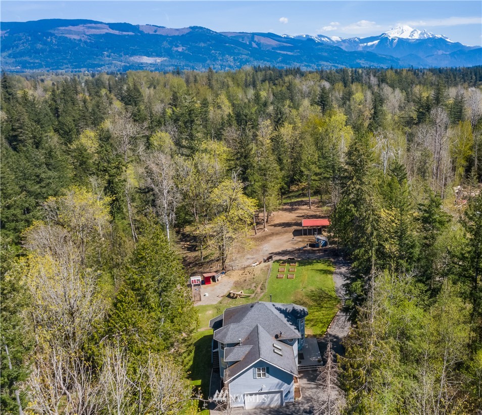 5770 Mission Road Bellingham, WA 98226 - Photo 1 of 40