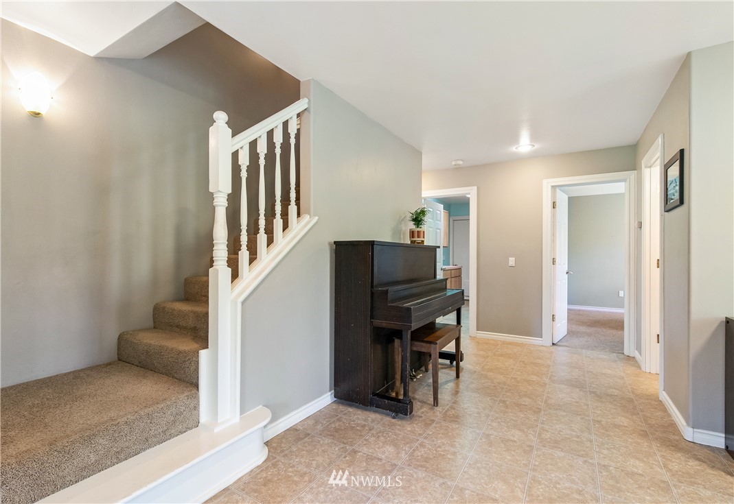 5770 Mission Road Bellingham, WA 98226 - Photo 13 of 40