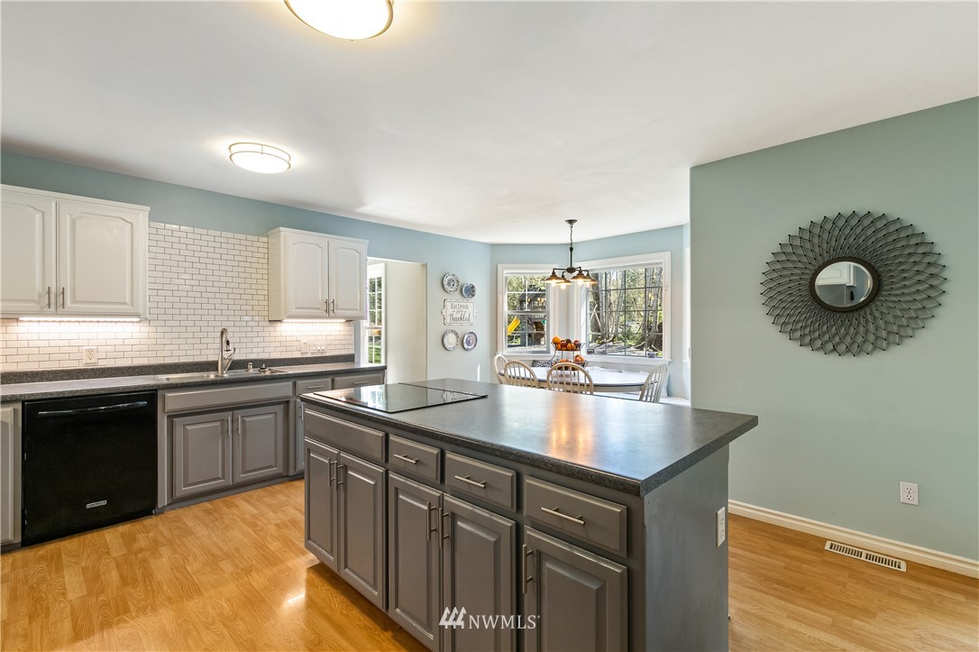 5770 Mission Road Bellingham, WA 98226 - Photo 19 of 40