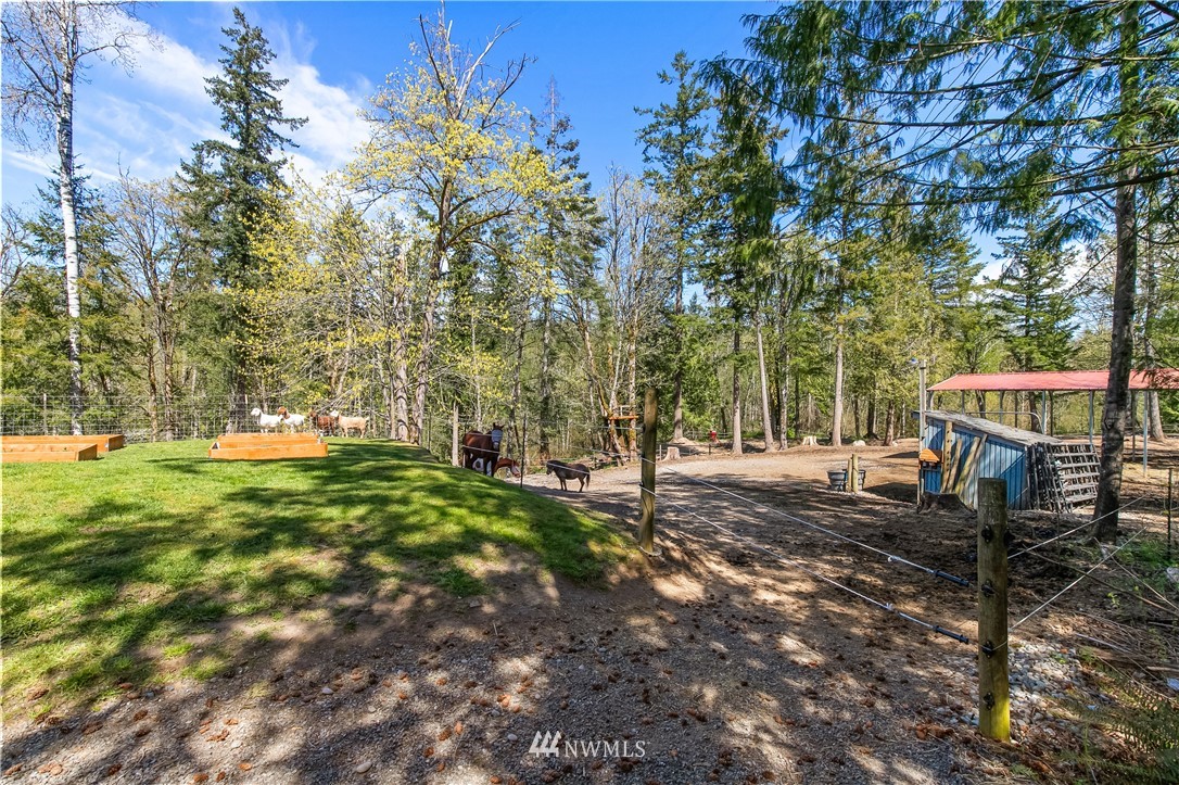 5770 Mission Road Bellingham, WA 98226 - Photo 5 of 40