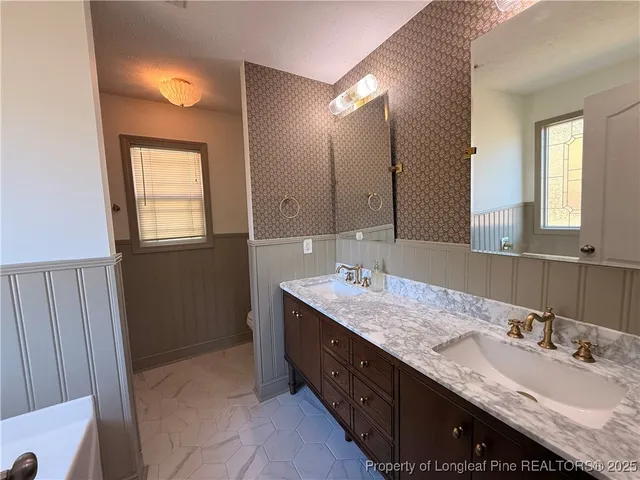 $1,875 | 254 Eclipse Drive, Fayetteville, NC 28311