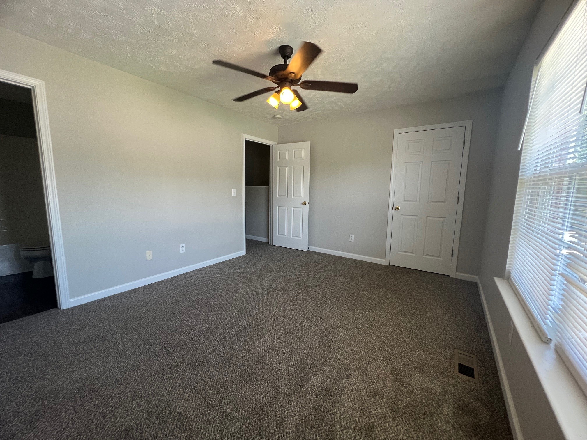 1512 Center Pointe Drive Murfreesboro, TN 37130 - Photo 16 of 18 a view of a livingroom with a ceiling fan and window