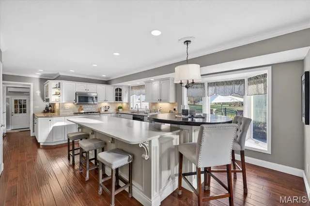 $1,390,000 | 260 Pennington Lane, Chesterfield, MO 63005