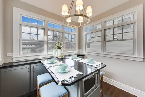 $650,000 | 277 East Oneida Avenue, Elmhurst, IL 60126