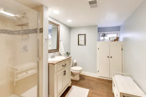 $650,000 | 277 East Oneida Avenue, Elmhurst, IL 60126