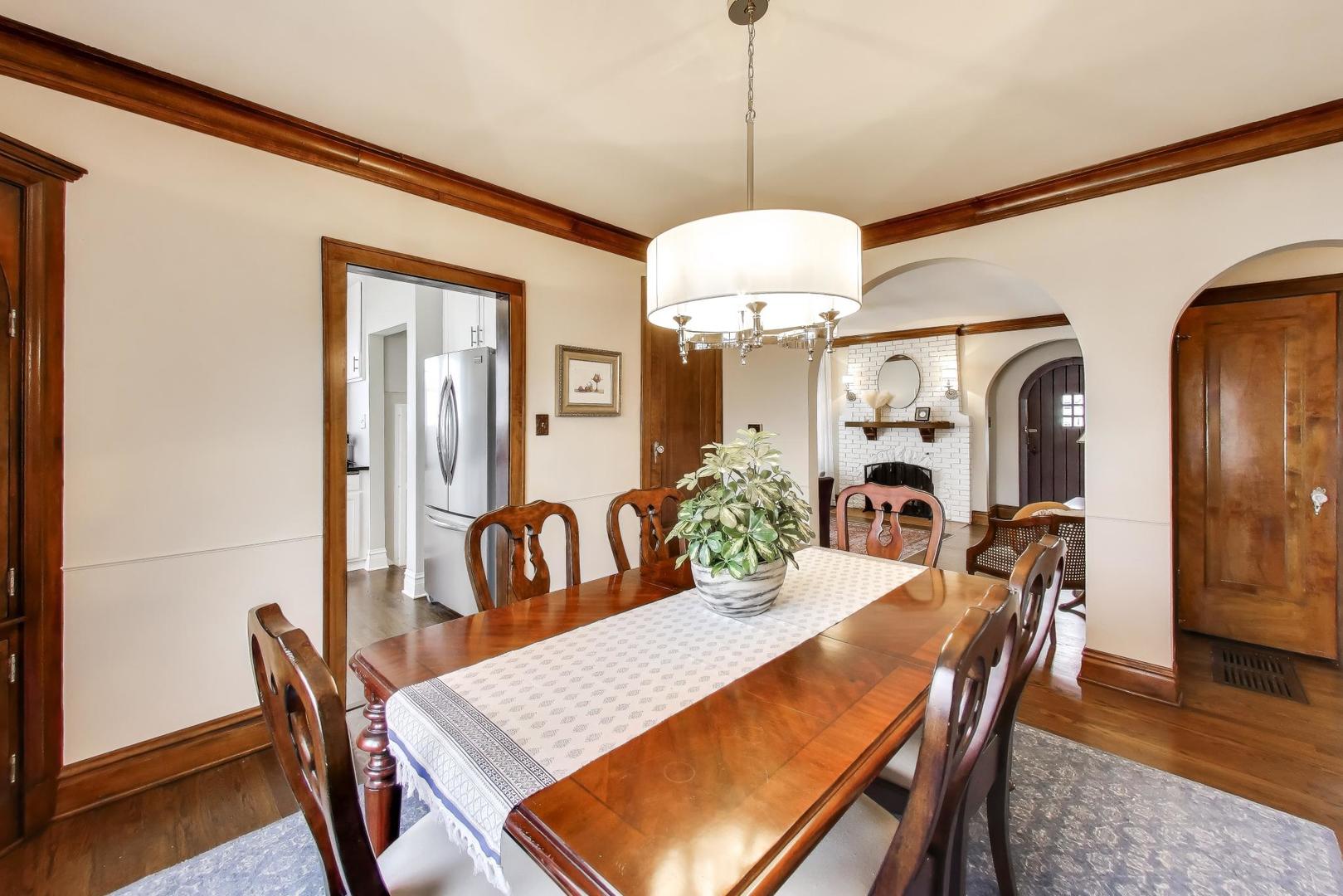 277 East Oneida Avenue Elmhurst, IL 60126 - Photo 8 of 45