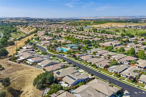 $879,000 | 2659 Traditions Loop, Paso Robles, CA 93446