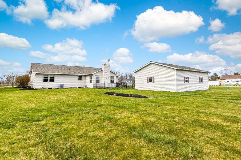 5500 Clover Valley Road Johnstown, OH 43031 - Photo 22 of 48 Rear View