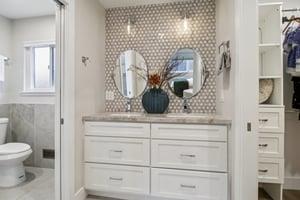 7106 Brooktree Way San Jose, CA 95120 - Photo 21 of 36 a bathroom with a toilet and a mirror
