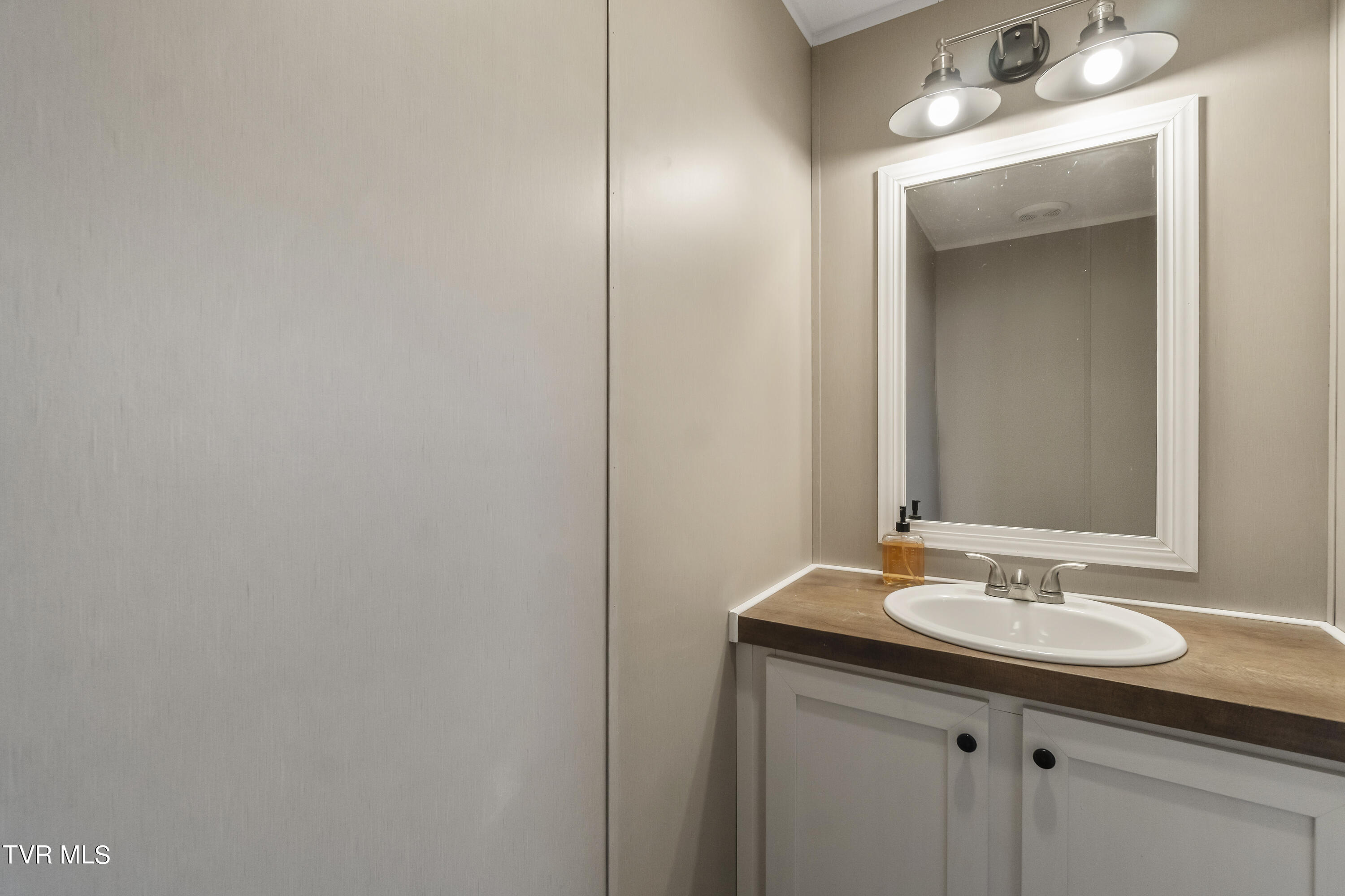 4981 Poplar Springs Road Greeneville, TN 37743 - Photo 21 of 42 DSC01754