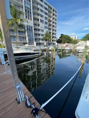 $250,000 | 1700 Northwest N River Drive, Unit 51, Miami, FL 33125